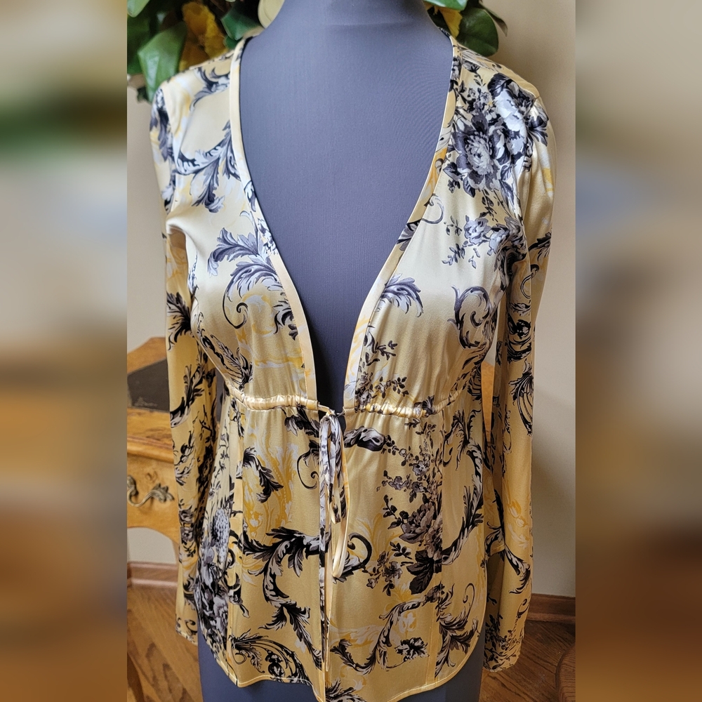 ST. JOHN SILK Yellow Black Floral Tie-Front Pullover Blouse Top Sz 12 - Picture 7 of 7